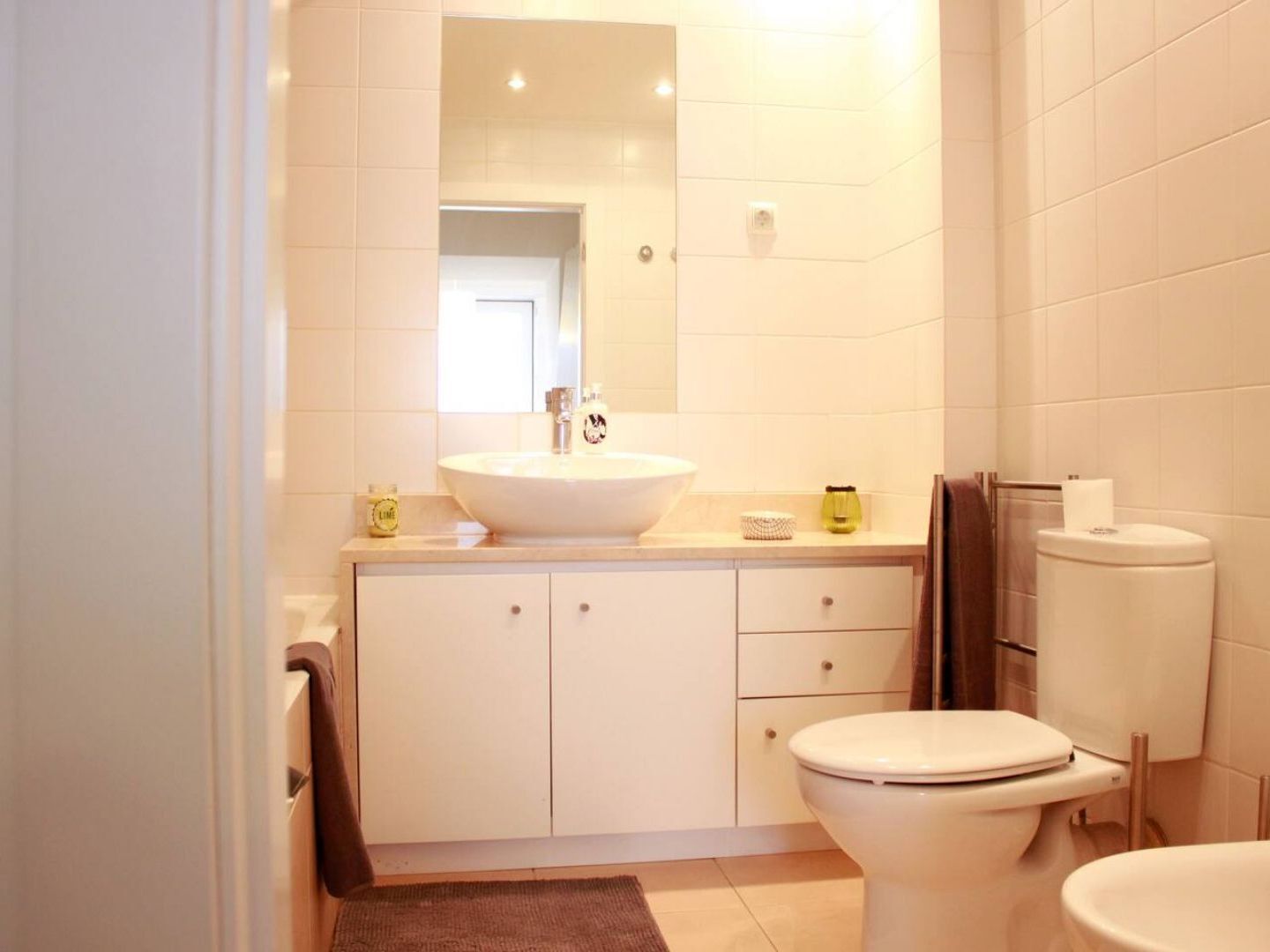 Joivy Modern 1-Bed Apt With Terrace, Moments From Sao Bento Palace Lisboa Exteriér fotografie